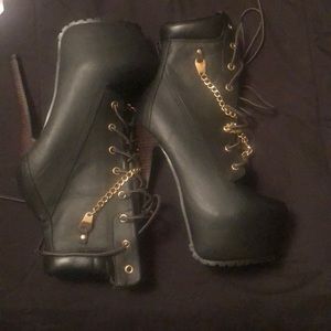Boots with stiletto heel